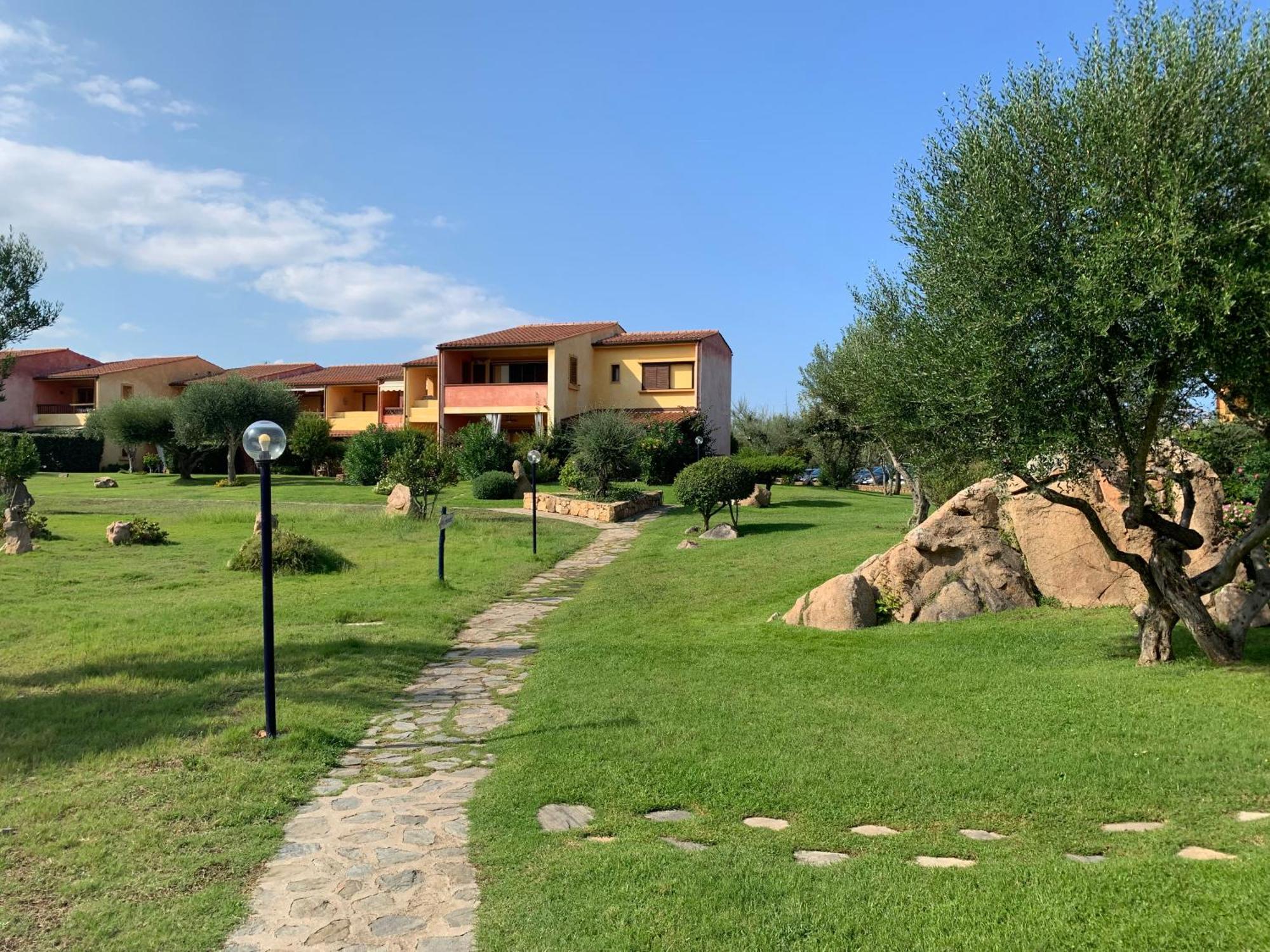 Punta Molara Casa Smeralda: Con Giardino E Vicino Al Mare מראה חיצוני תמונה